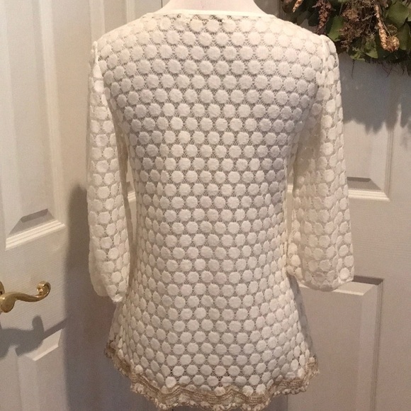 Ivory lace top, long enough for leggings! - Picture 5 of 5